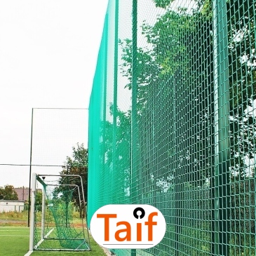 Piłkochwyt 4m wysokości   Siatka oczko 8x8cm   Grubość siatki 5mm