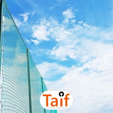 Piłkochwyt 4m wysokości   Siatka oczko 8x8cm   Grubość siatki 6mm