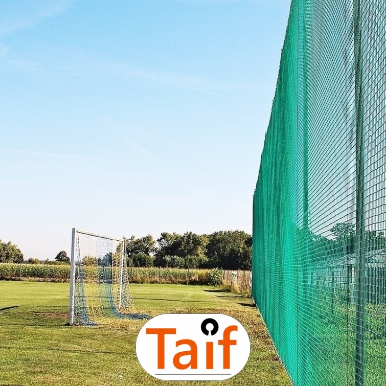 Piłkochwyt 4m wysokości   Siatka oczko 10x10cm   Grubość siatki 4mm