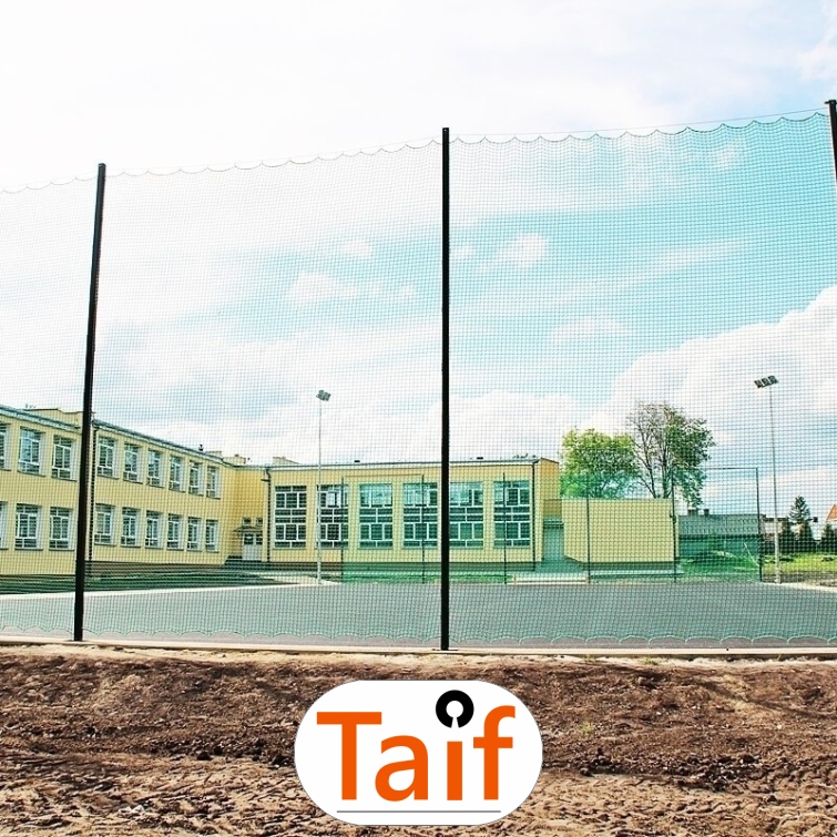 Piłkochwyt 4m wysokości   Siatka oczko 6x6cm   Grubość siatki 4mm