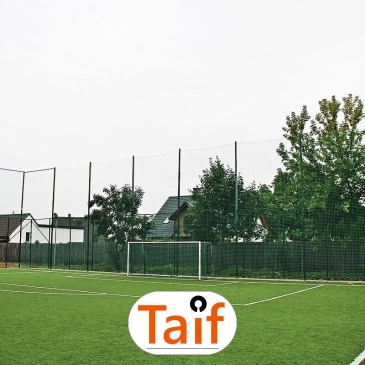 Piłkochwyt 5m wysokości   Siatka oczko 10x10cm   Grubość siatki 6mm