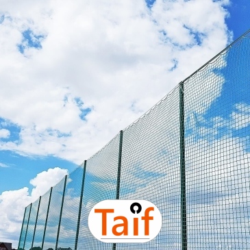 Piłkochwyt 5m wysokości   Siatka oczko 8x8cm   Grubość siatki 6mm