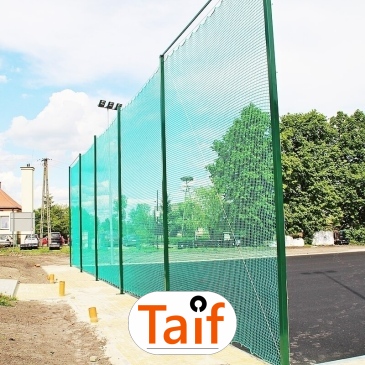 Piłkochwyt 6m wysokości   Siatka oczko 8x8cm   Grubość siatki 6mm