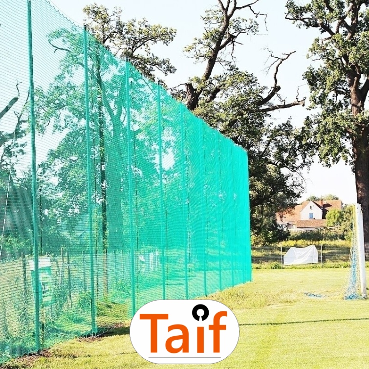 Piłkochwyt 6m wysokości   Siatka oczko 10x10cm   Grubość siatki 6mm