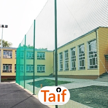 Piłkochwyt 6m wysokości   Siatka oczko 4,5x4,5cm   Grubość siatki 4mm